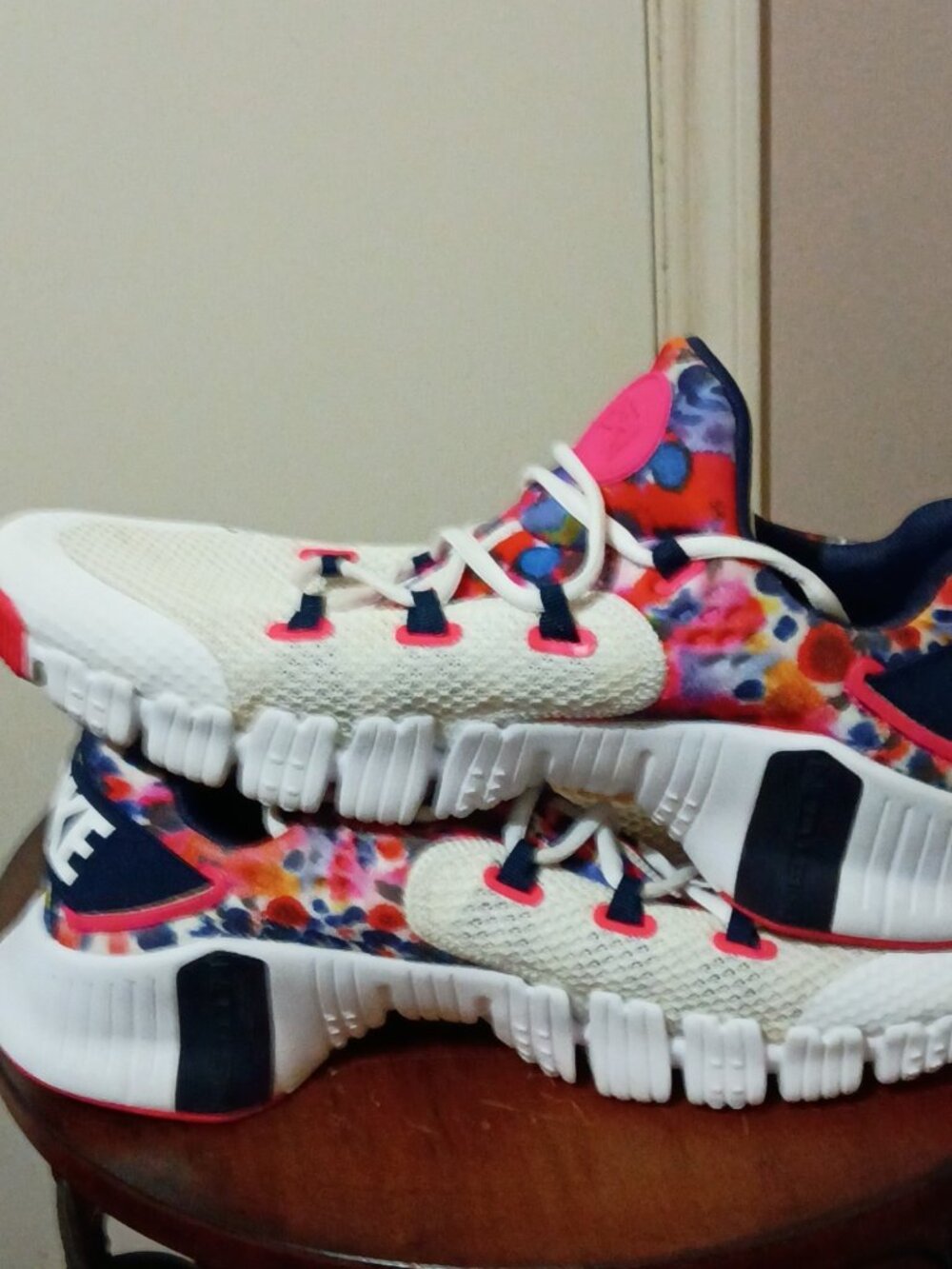 Nike PG 4 Shoes Women Size 11 White Multicolor Tie Dye CZ0596-101 Basketball - Picture 10 of 14